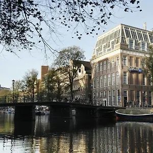 Radisson Blu Hotel, Center Hotell